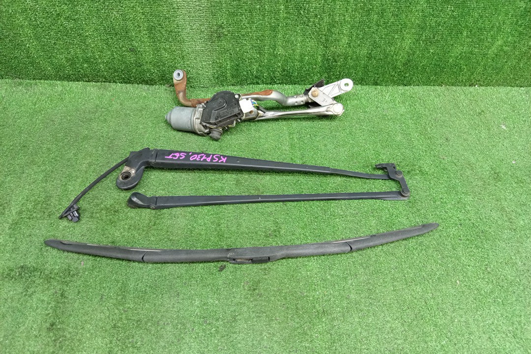 Щетка стеклоочистителя TOYOTA VITZ NSP130 85110-52600 1 ракурс
