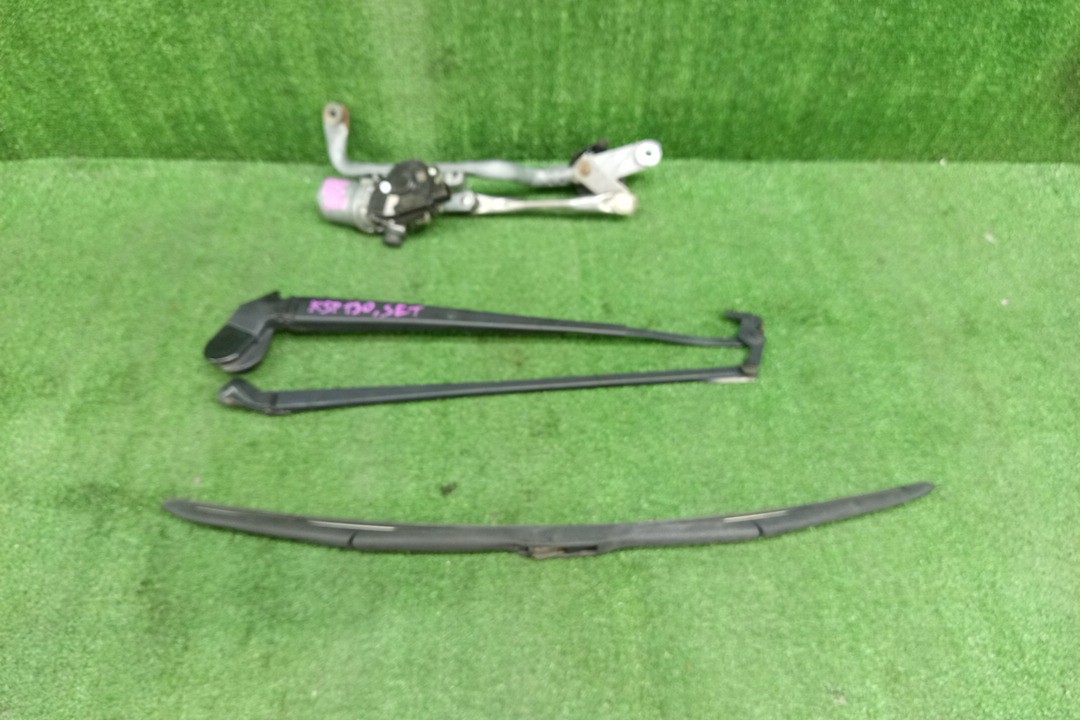 Щетка стеклоочистителя TOYOTA VITZ NSP130 85110-52351 1 ракурс