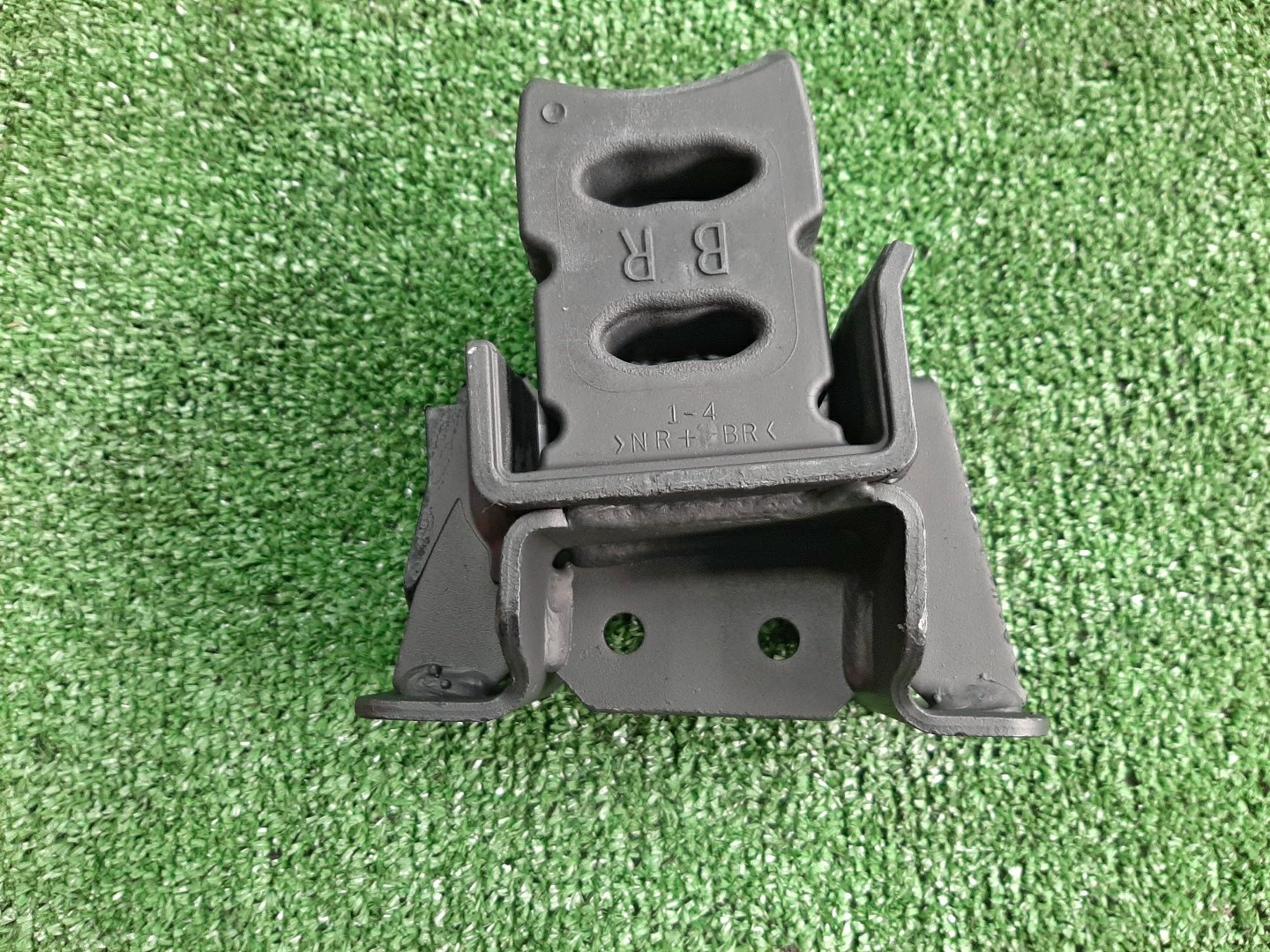Отбойник правый TOYOTA LAND CRUISER PRADO GDJ150 48306-60240 2 ракурс