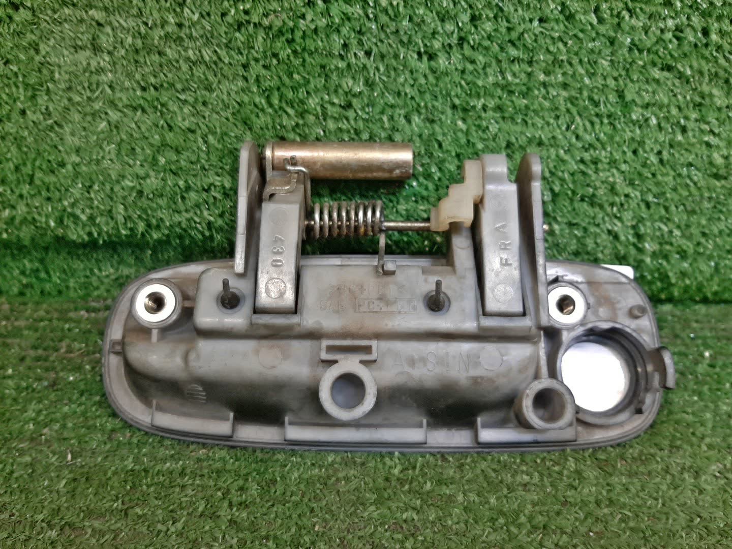 Ручка двери правая передняя TOYOTA CALDINA ST215W, ST210G, ST215G, CT216, ST210, AT211, ST215, CT216G, AT211G 2 ракурс