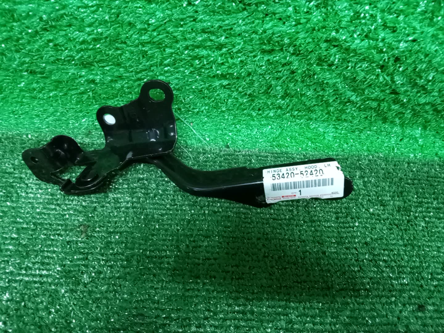 Петля капота левая передняя TOYOTA PROBOX NCP160V 53420-52420 1 ракурс