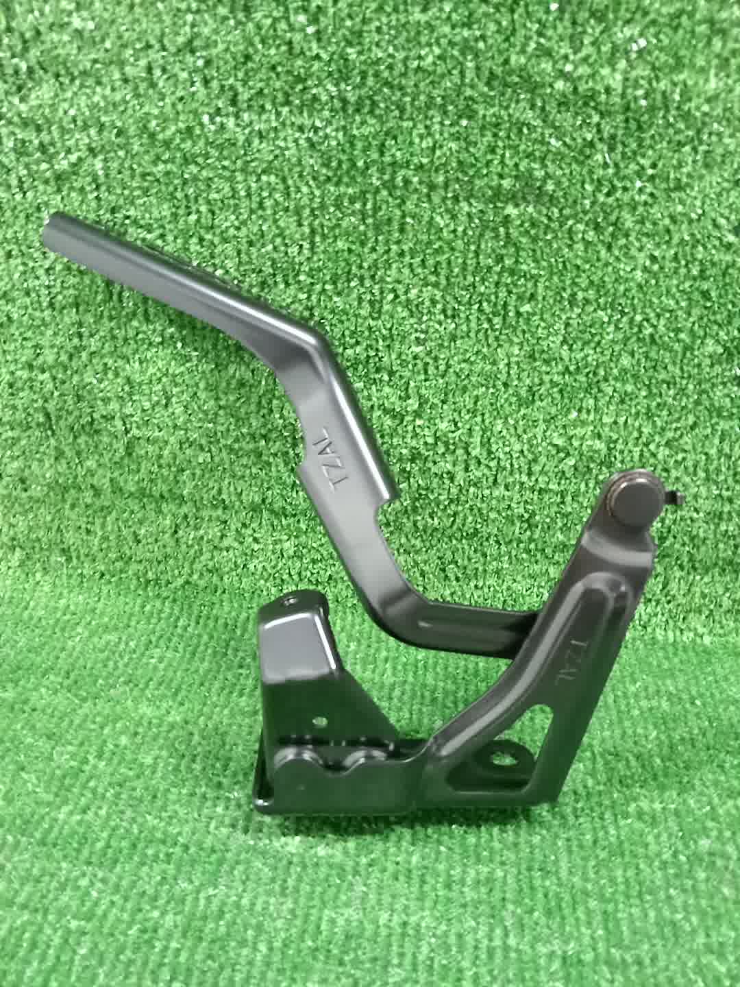 Петля капота левая HONDA FIT GR5 60170-TZA-000ZZ 2 ракурс