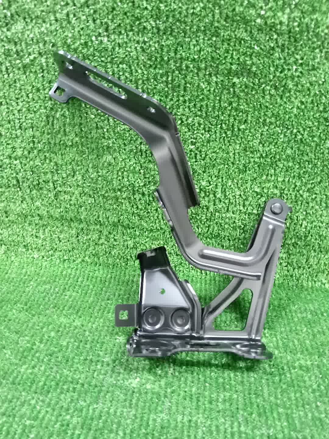 Петля капота правая HONDA FIT GR5 60120-TZA-000ZZ 1 ракурс Петля капота правая HONDA FIT GR5 60120-TZA-000ZZ 1 ракурс