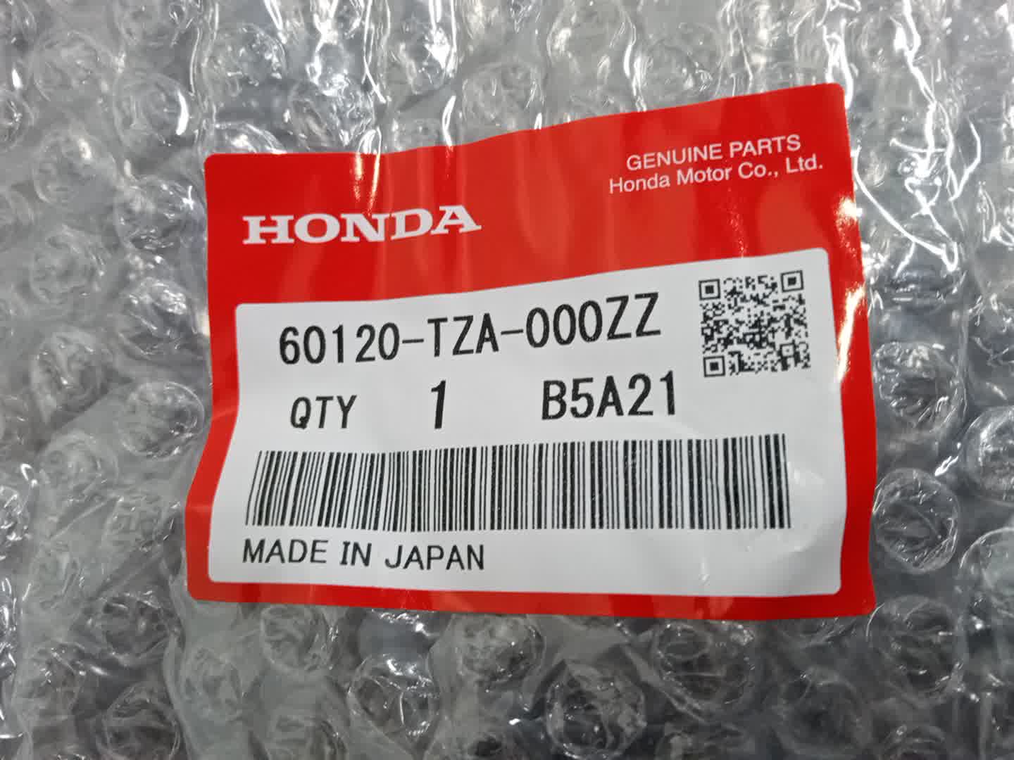 Петля капота правая HONDA FIT GR5 60120-TZA-000ZZ 3 ракурс