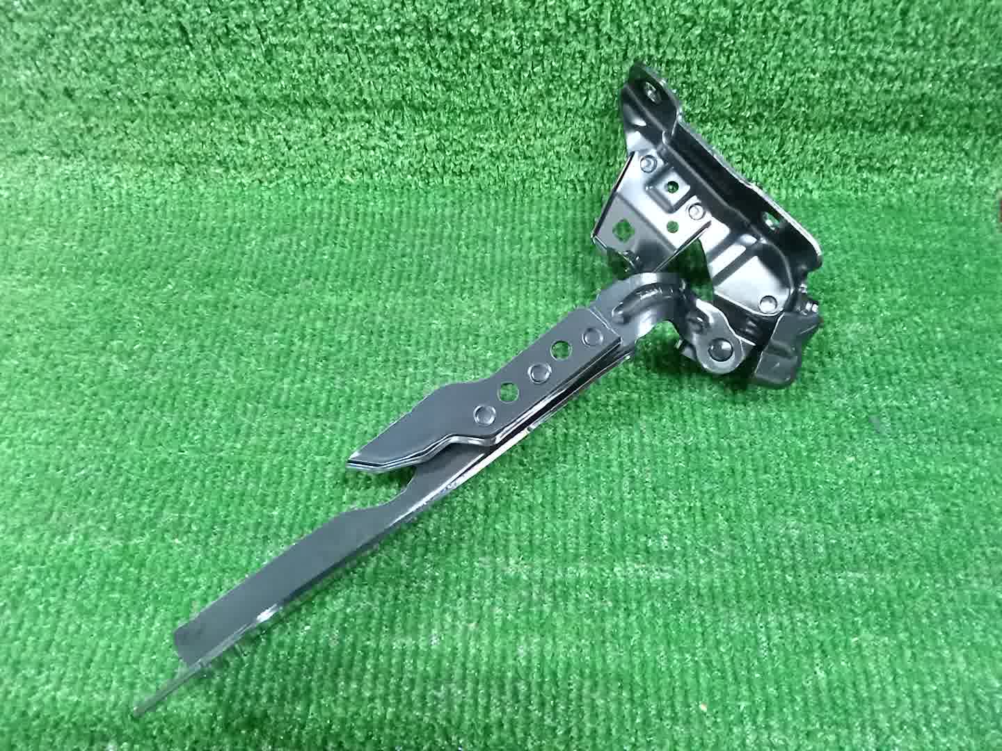Петля капота левая HONDA INSIGHT ZE4 60170-TXN-300ZZ 1 ракурс Петля капота левая HONDA INSIGHT ZE4 60170-TXN-300ZZ 1 ракурс