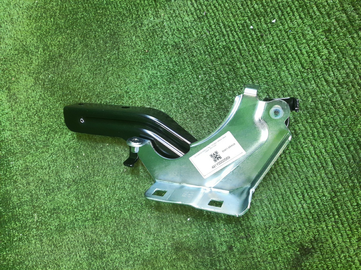 Петля капота левая NISSAN X-TRAIL T33, SNT33 65401-6RA0A 1 ракурс
