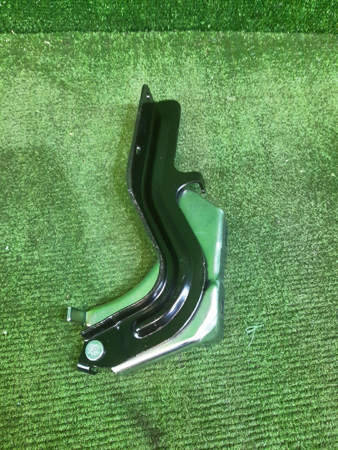 Петля капота левая NISSAN X-TRAIL T33, SNT33 65401-6RA0A 2 ракурс