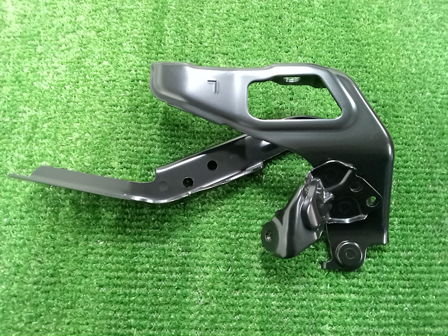 Петля капота левая HONDA ZR-V RZ3 60170-3W0-A00ZZ 1 ракурс