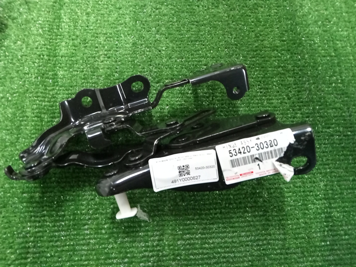 Петля капота левая TOYOTA CROWN ARS220 53420-30320 1 ракурс