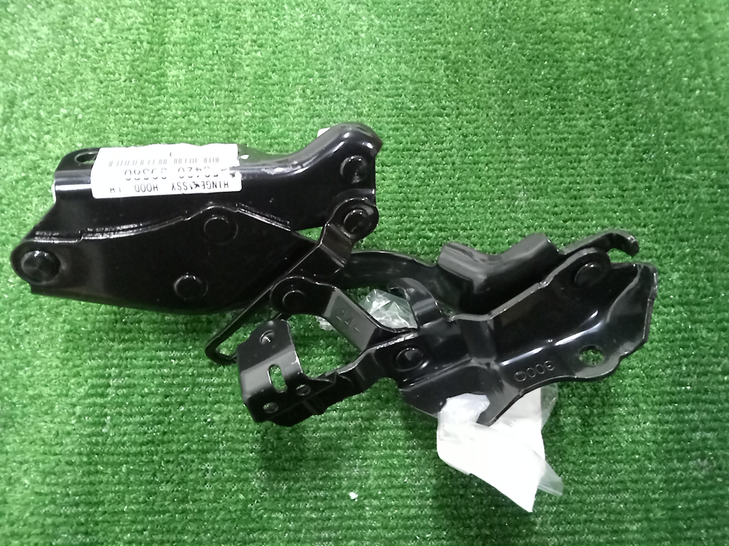 Петля капота левая TOYOTA CROWN AZSH36W 53420-30380 2 ракурс