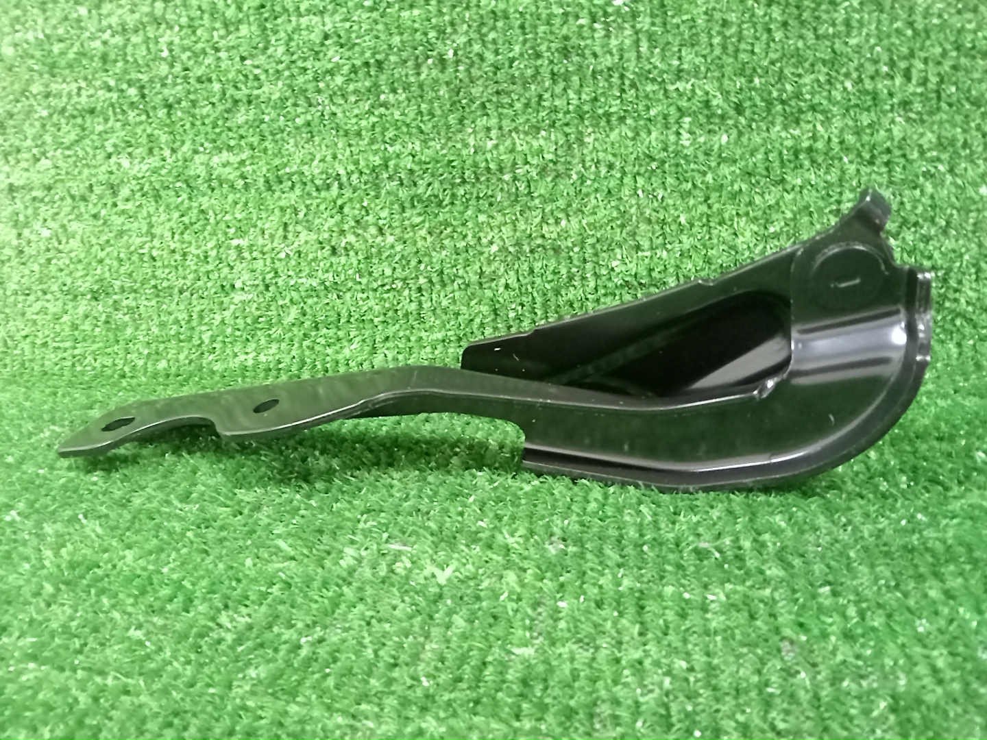 Петля капота правая MAZDA CX-30 DMEP DFR5-52-410 1 ракурс