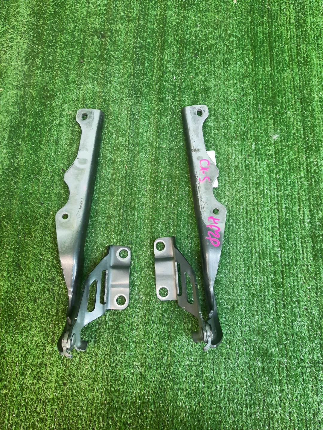 Петля капота MAZDA CX-5 KF5P, KF2P, KFEP 2 ракурс