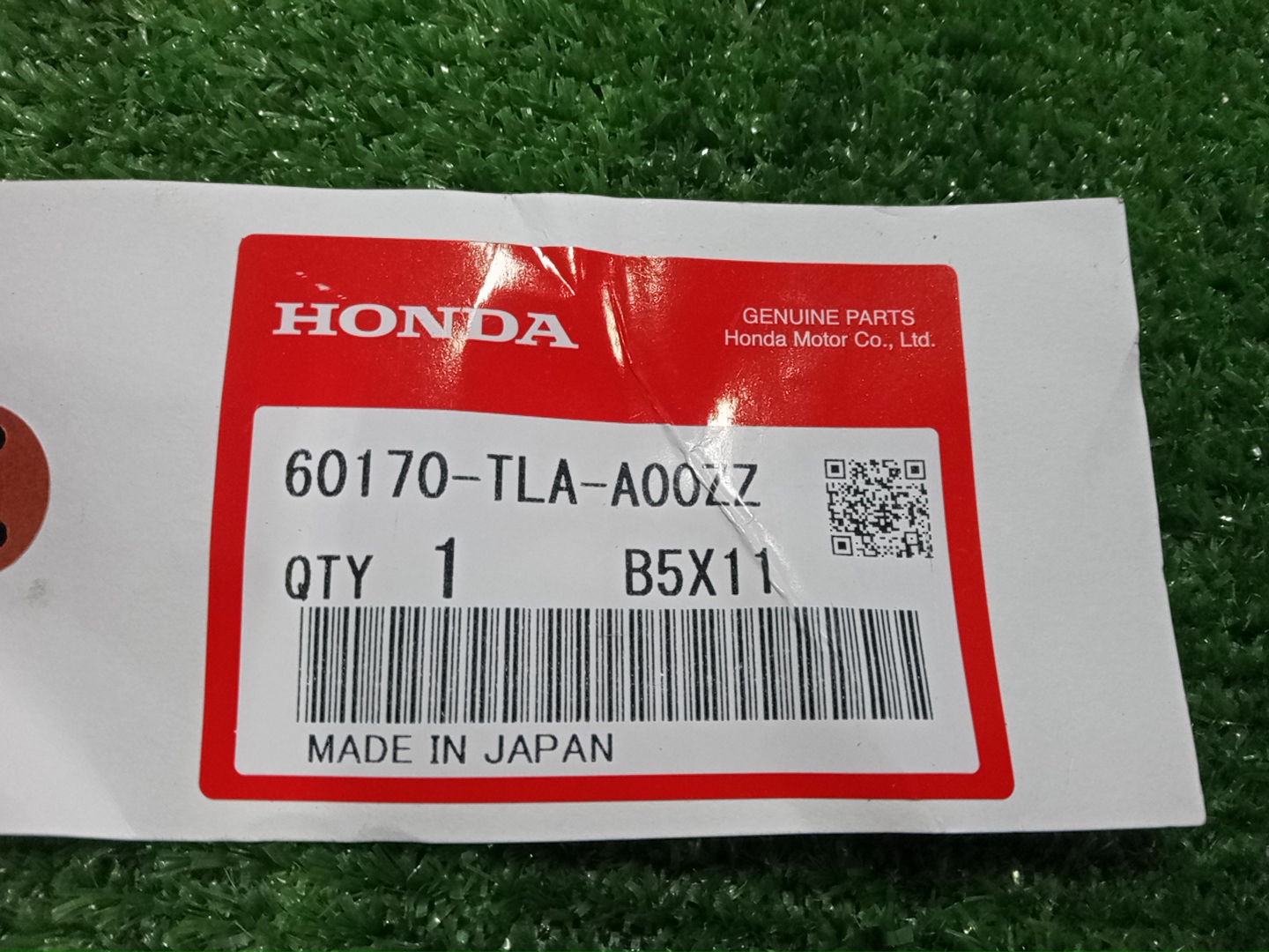 Петля капота левая передняя HONDA CR-V RW2 60170-TLA-A00ZZ 3 ракурс