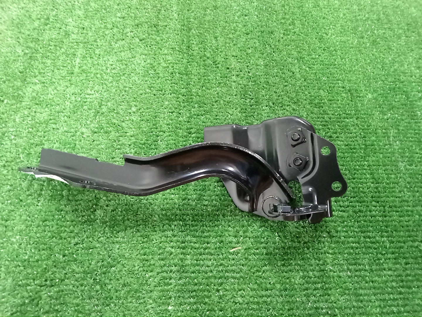 Петля капота левая передняя TOYOTA LAND CRUISER PRADO GDJ150 53420-60120 2 ракурс