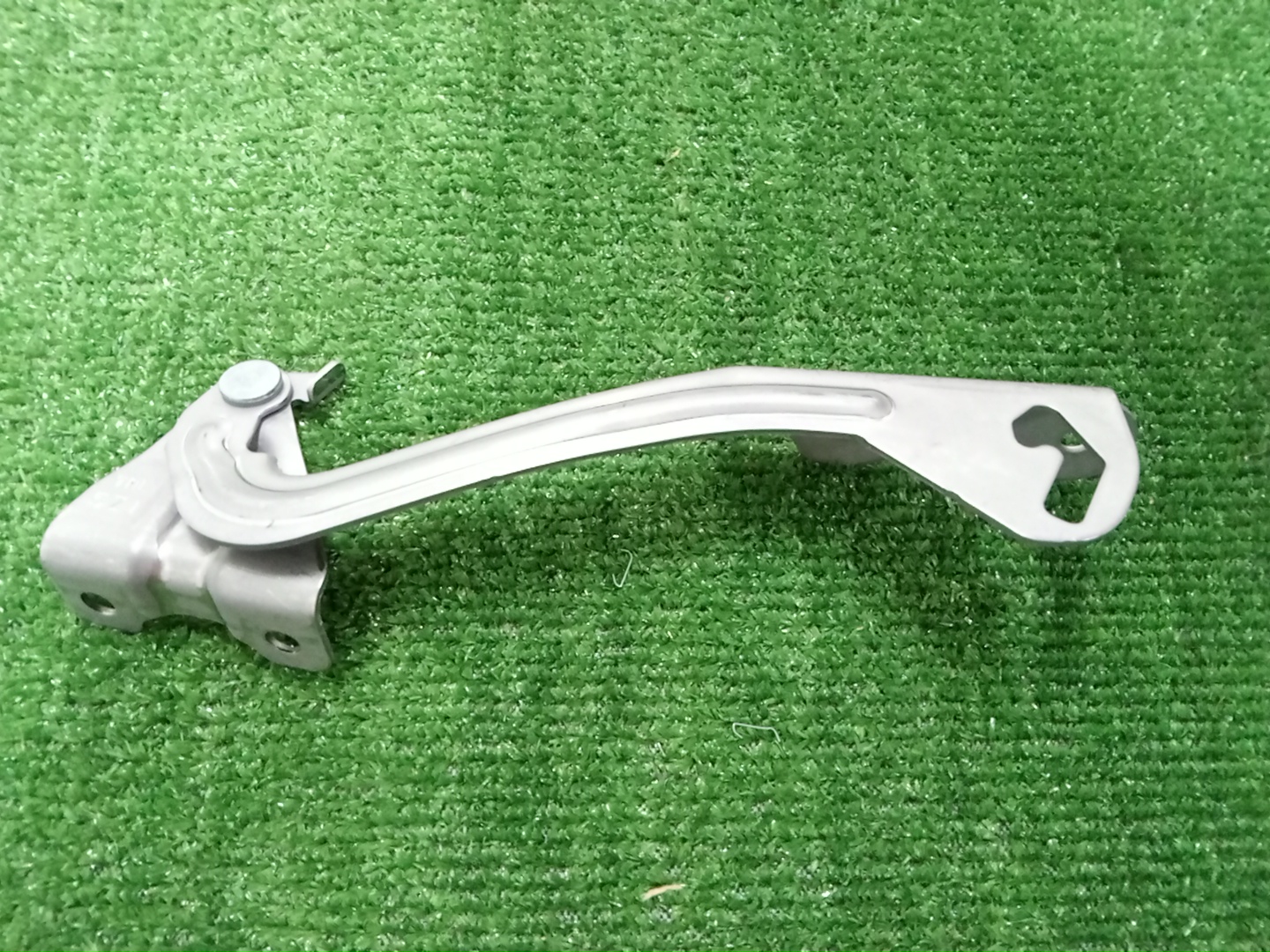 Петля капота левая передняя NISSAN DAYZ B45W, B43W, B46W, B47W, B48W, B44W 65401-7MA0A 1 ракурс