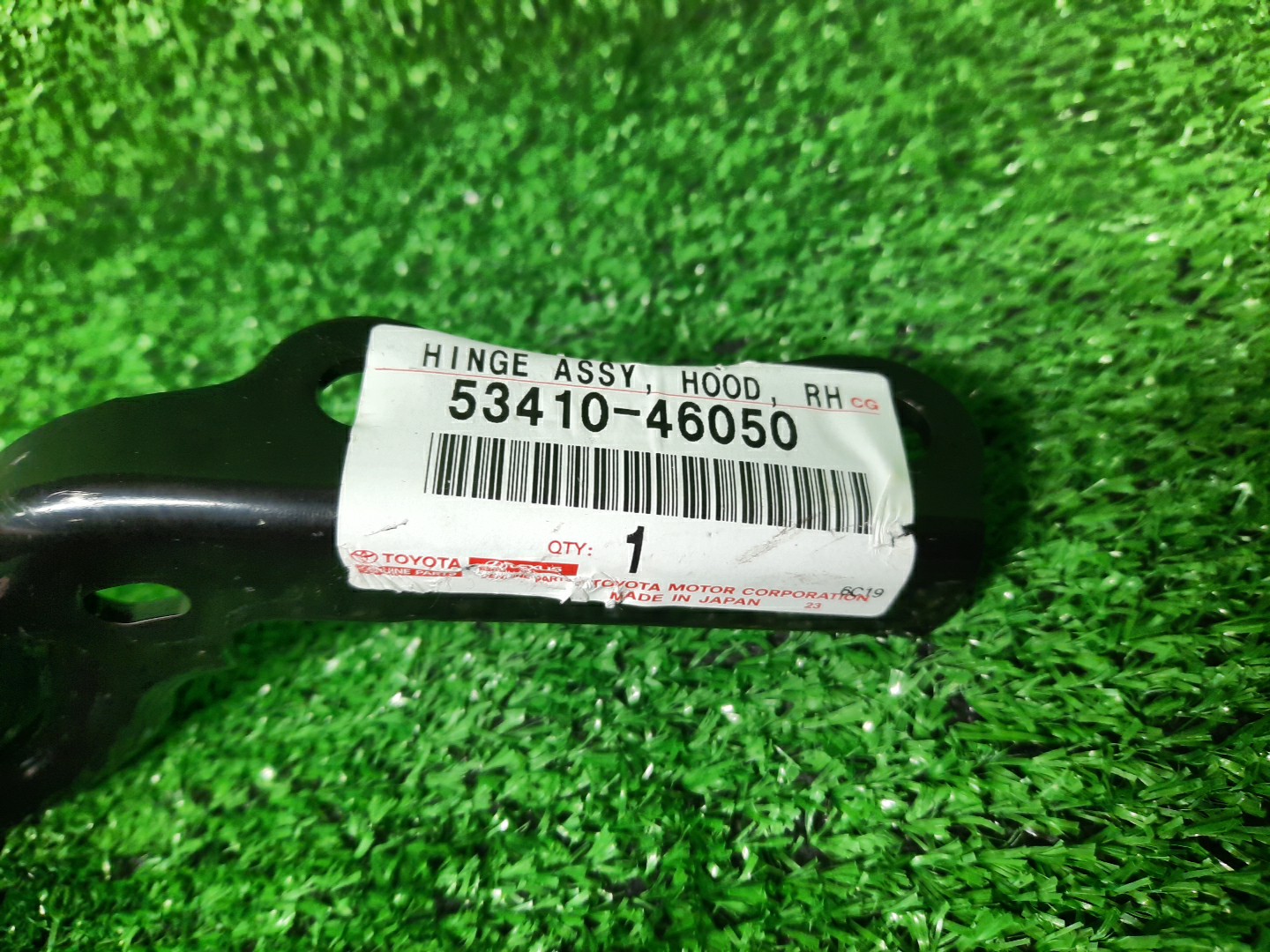 Петля капота правая LEXUS RZ450E XEBM15 53410-46050 3 ракурс