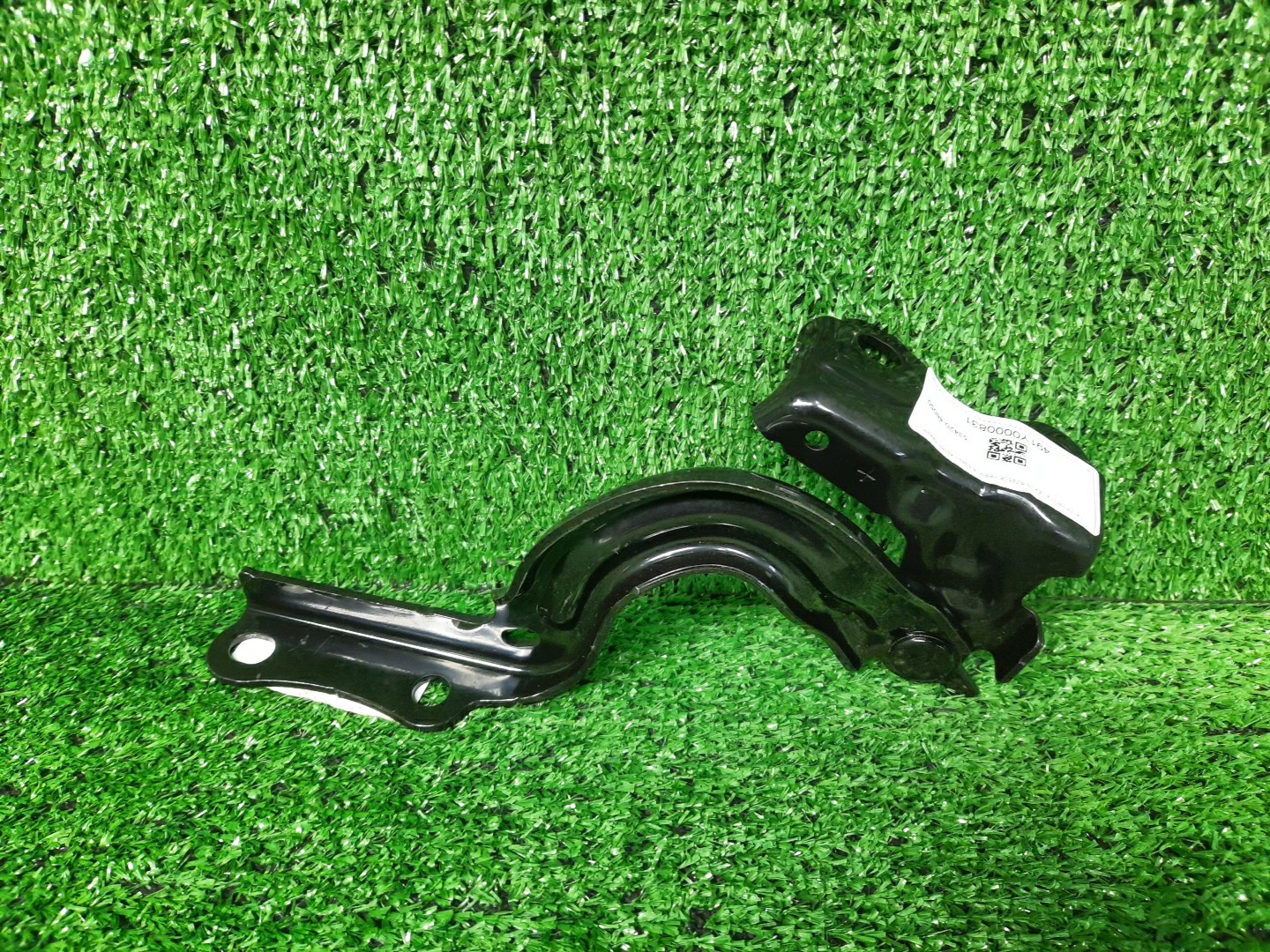 Петля капота левая LEXUS RZ450E XEBM15 53420-46050 2 ракурс