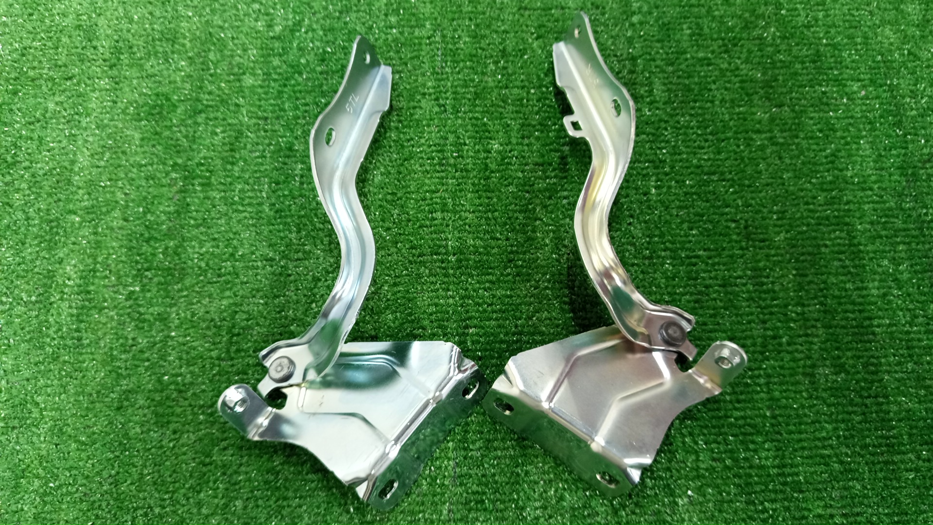 Петля капота правая передняя NISSAN SERENA C27 65400-5TA0A 4 ракурс