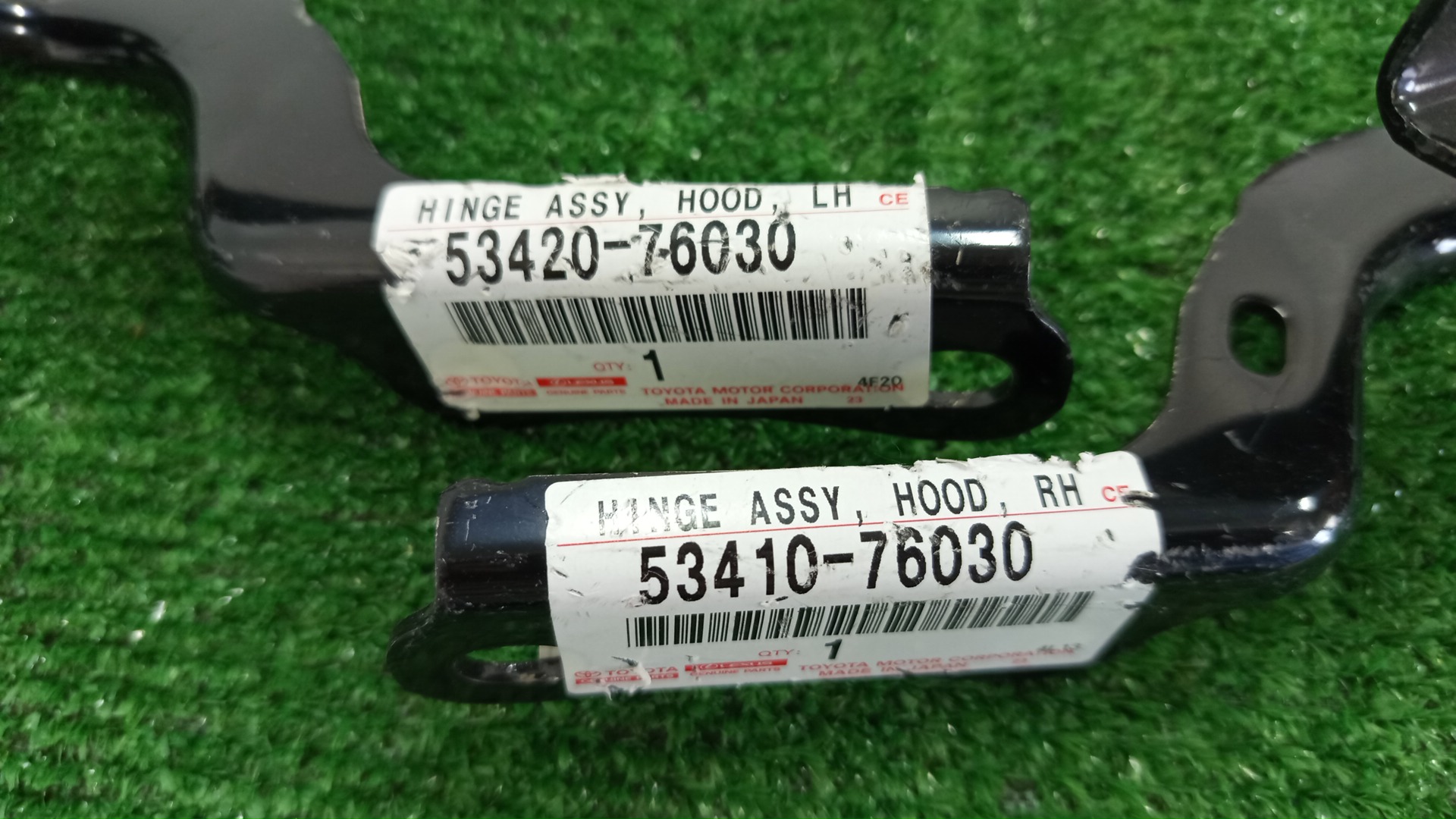 Петля капота левая LEXUS CT200H ZWA10 53420-76030 53410-76030 4 ракурс