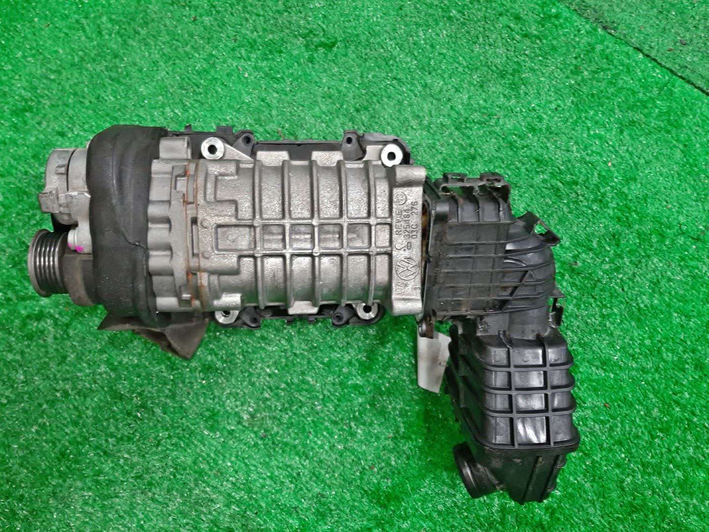 Суперчарджер VOLKSWAGEN TOURAN 1T2 BMY 1 ракурс