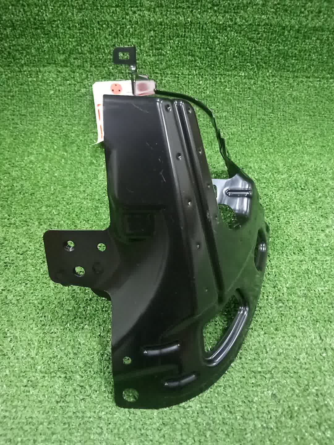 Крепление крыла правое переднее HONDA INSIGHT ZE4 60220-TXM-A00ZZ 2 ракурс