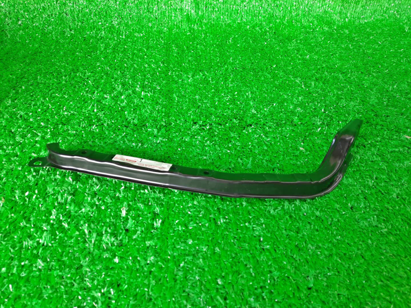 Крепление фары левое переднее TOYOTA HARRIER SXU10W 52126-48010 1 ракурс