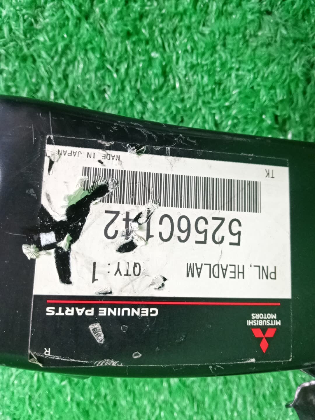 Крепление фары правое переднее MITSUBISHI RVR GA3W 5256C142 2 ракурс