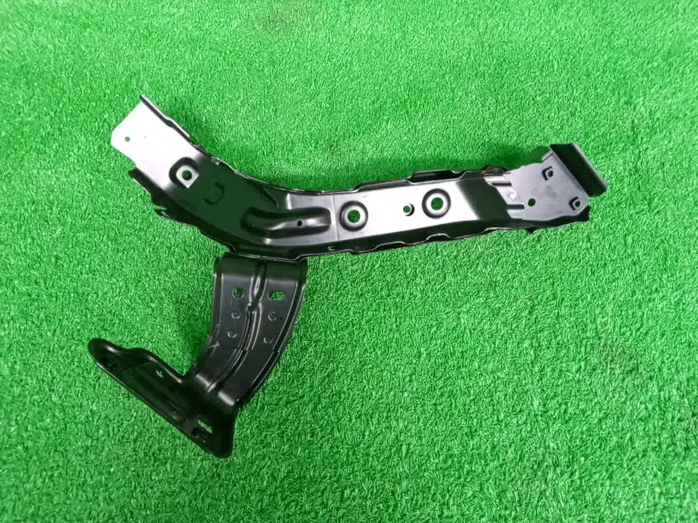 Крепление фары левое переднее MITSUBISHI RVR GA3W 5256C141 3 ракурс