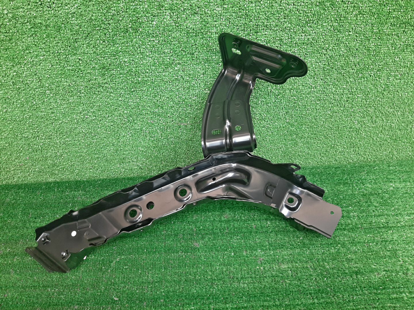 Крепление фары левое переднее MITSUBISHI RVR GA3W 5256C141 5 ракурс