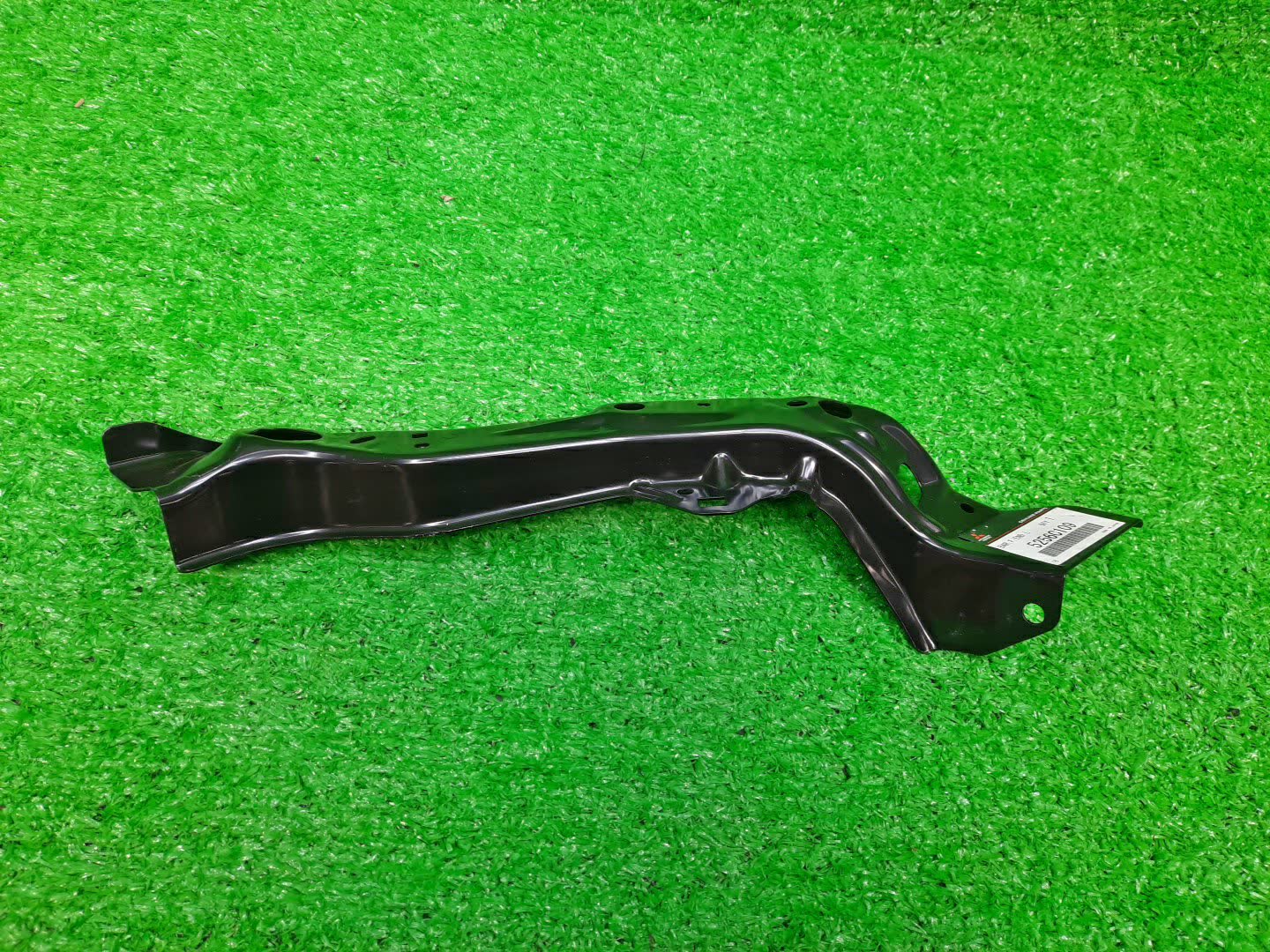 Крепление фары левое переднее MITSUBISHI ECLIPSE CROSS GK1W 5256C109 2 ракурс