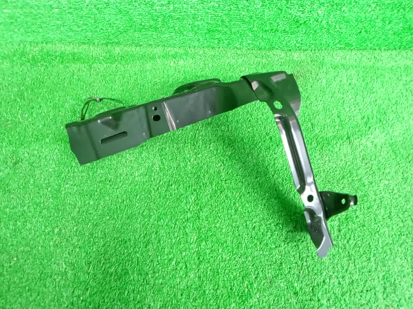Крепление фары левое переднее MAZDA CX-5 KF2P KB7W-54-140 3 ракурс