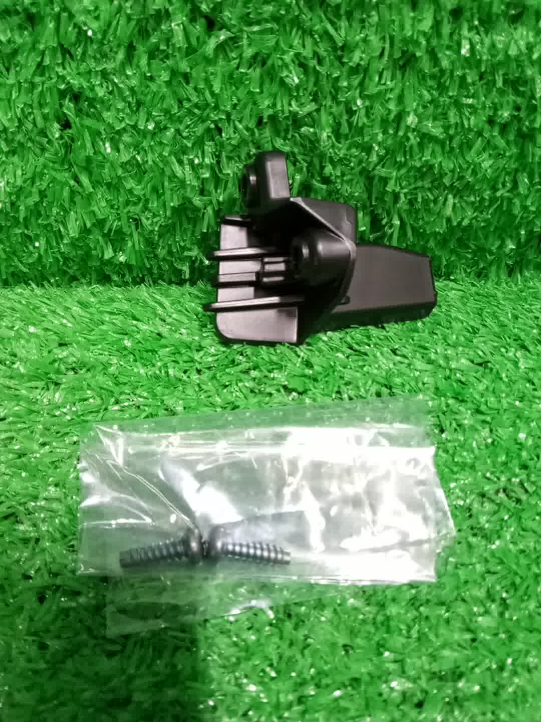 Крепление фары левое переднее TOYOTA VOXY MZRA90W 81196-V1060 1 ракурс