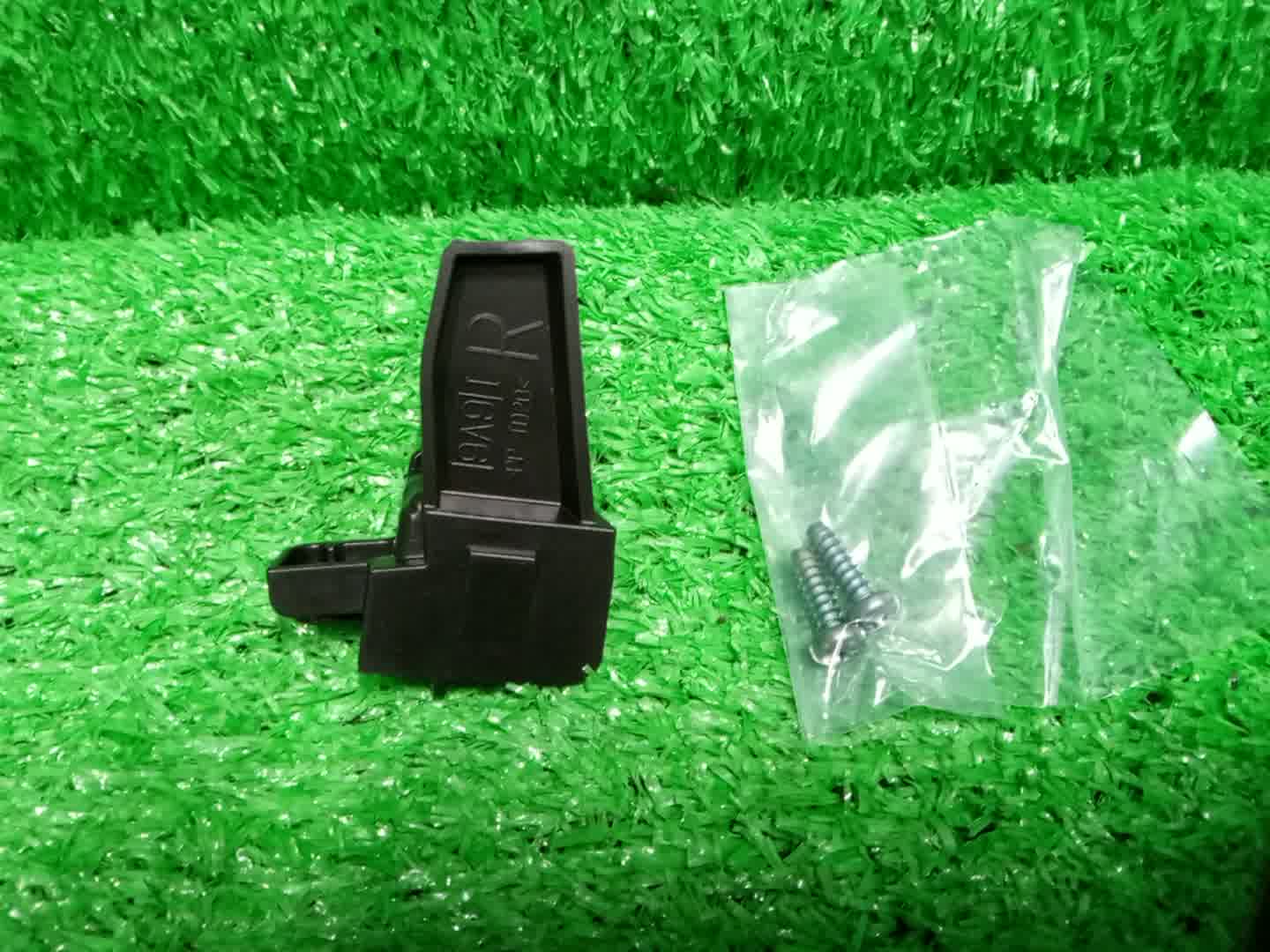 Крепление фары правое переднее TOYOTA VOXY MZRA90W 81195-V1060 2 ракурс