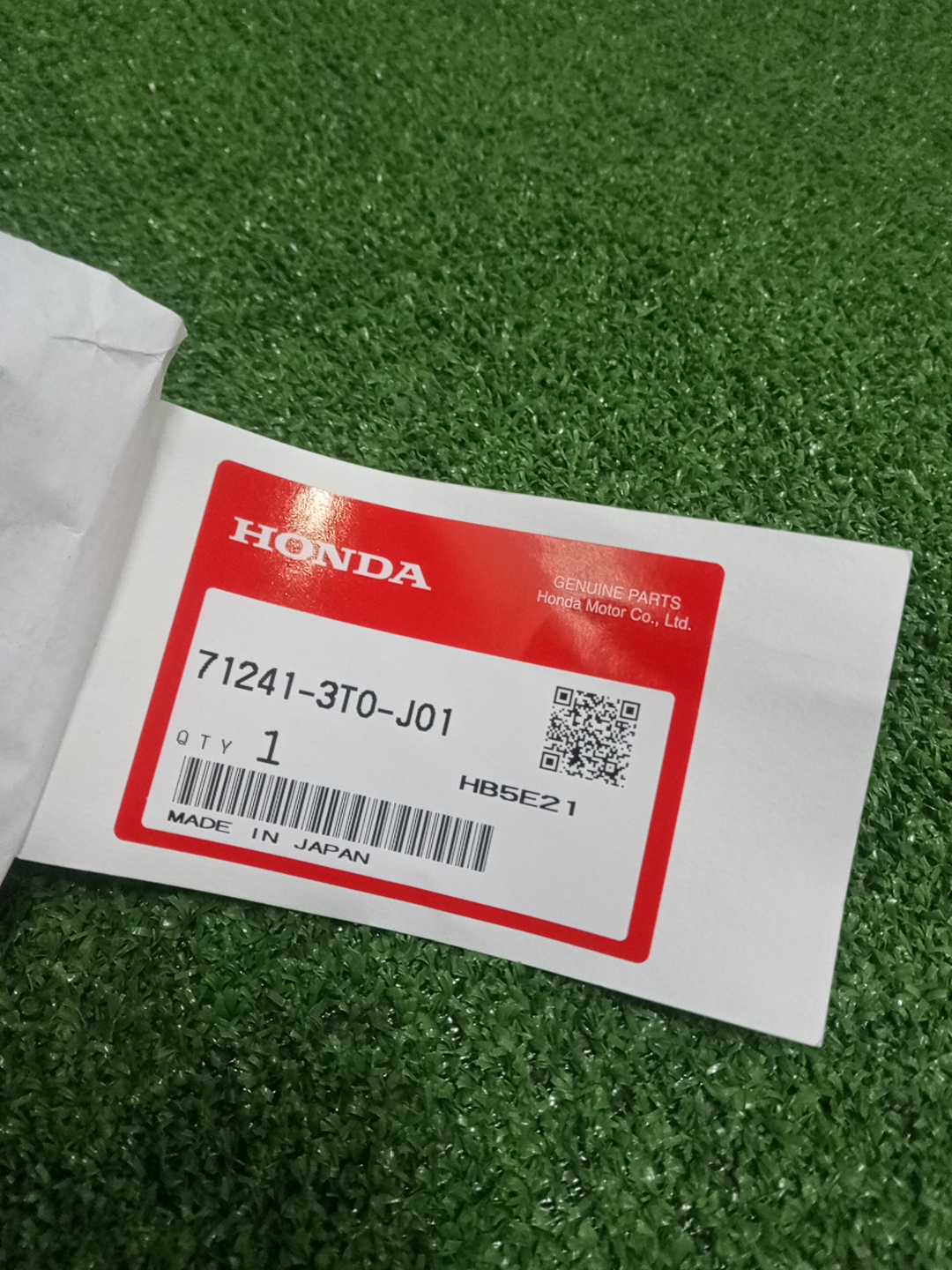 Крепление фары правое переднее HONDA STEPWGN RP7 71241-3T0-J01 5 ракурс