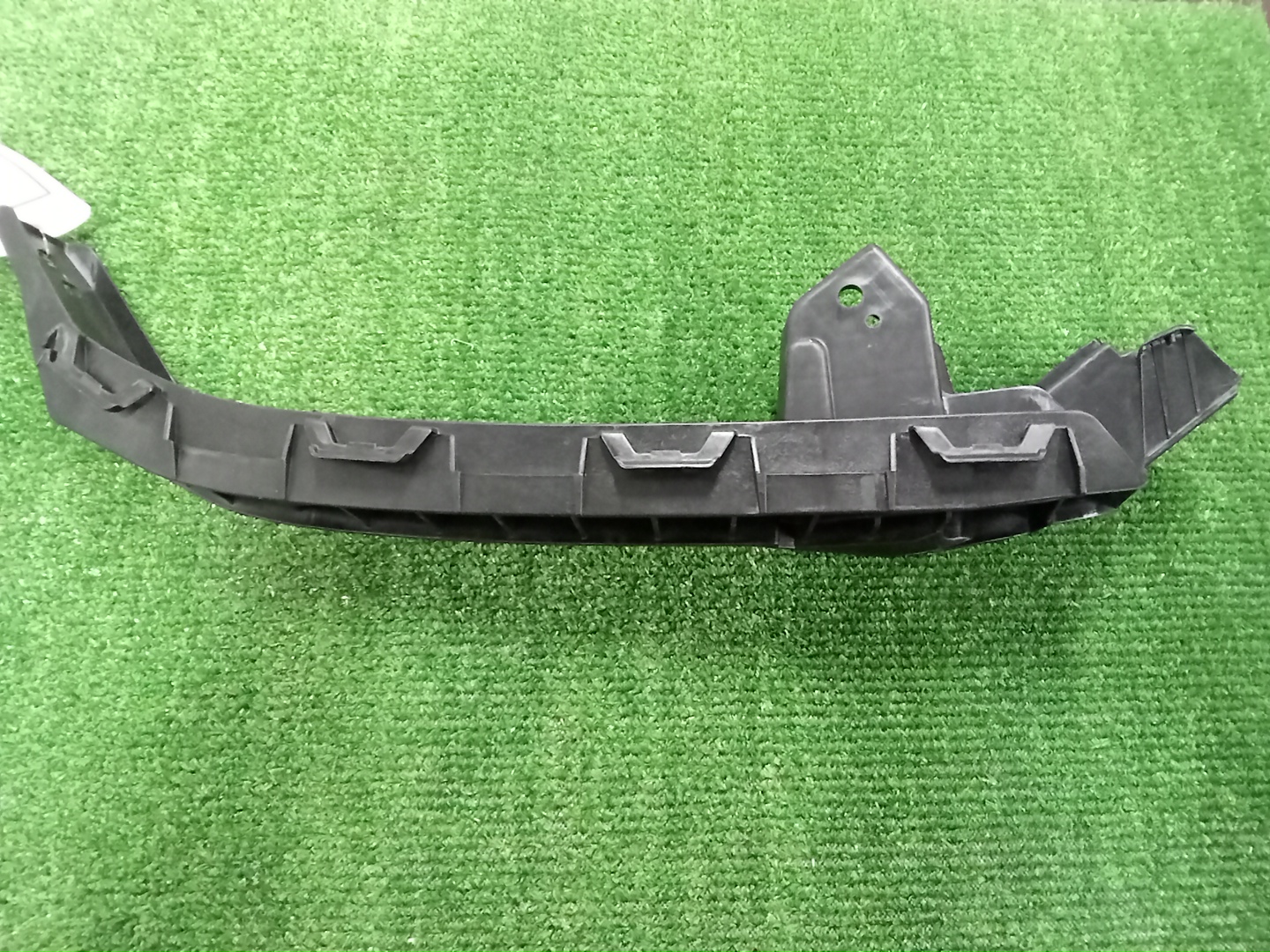 Крепление фары правое переднее HONDA STEPWGN RP5 71140-TAD-N01 1 ракурс