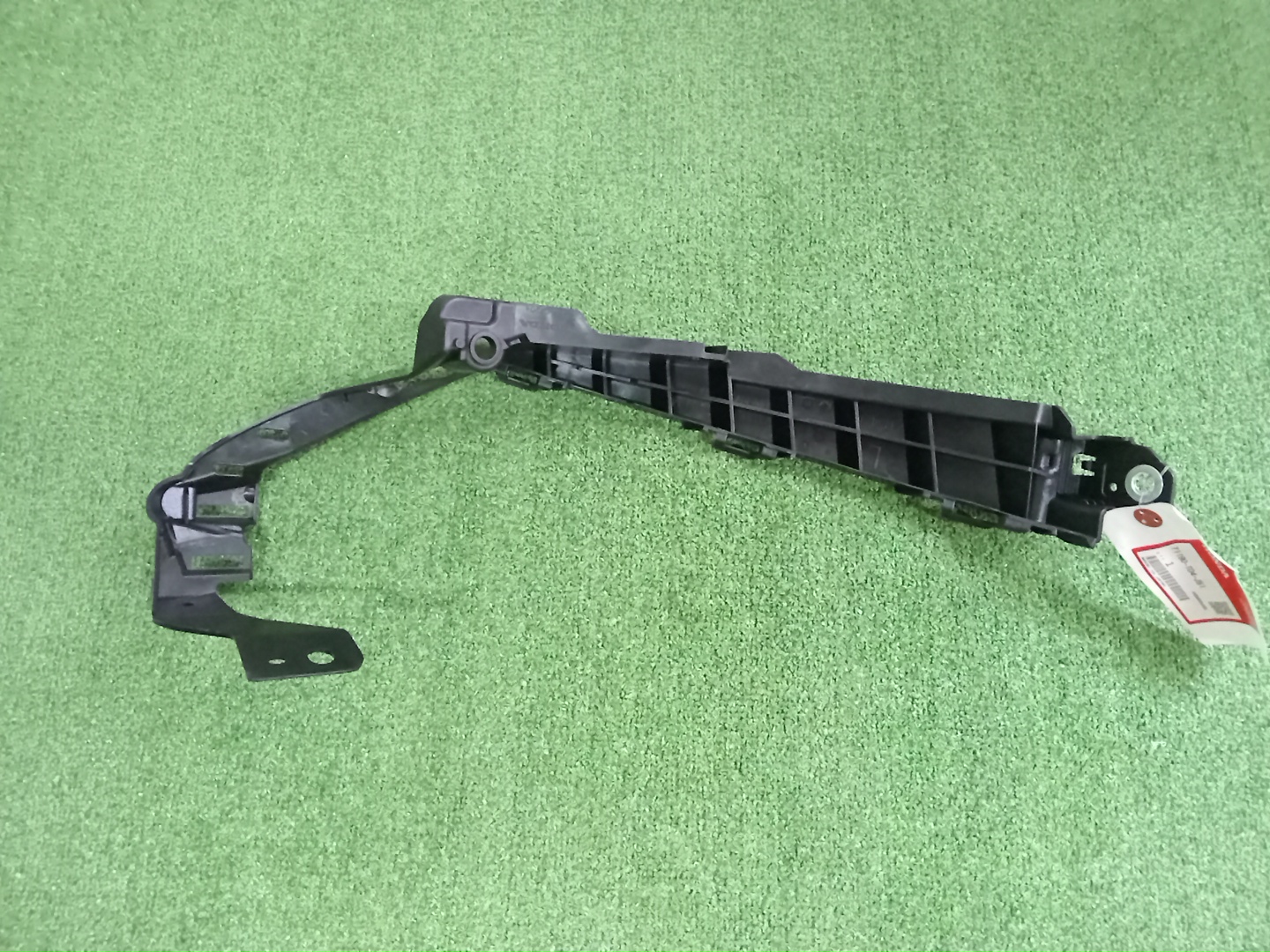 Крепление фары левое переднее HONDA SHUTTLE GK8 71190-TD4-J51 2 ракурс