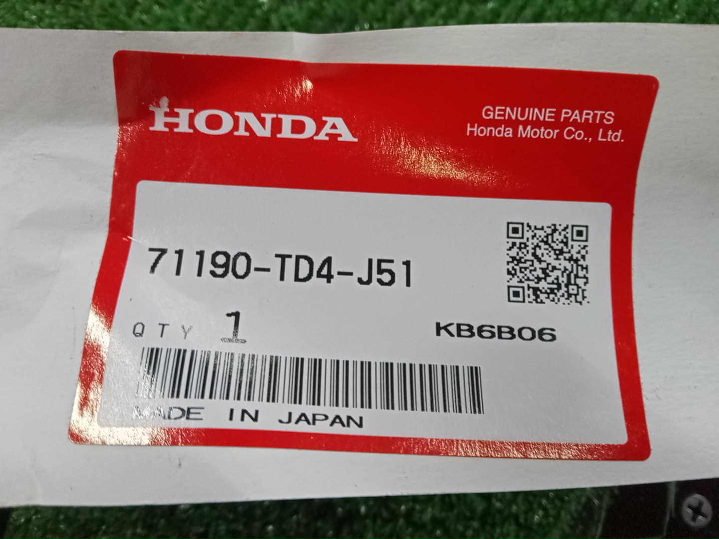 Крепление фары левое переднее HONDA SHUTTLE GK8 71190-TD4-J51 4 ракурс