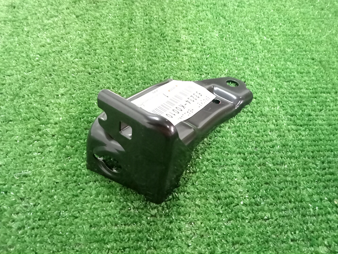 Крепление фары левое TOYOTA YARIS KSP210 53234-K0010 3 ракурс
