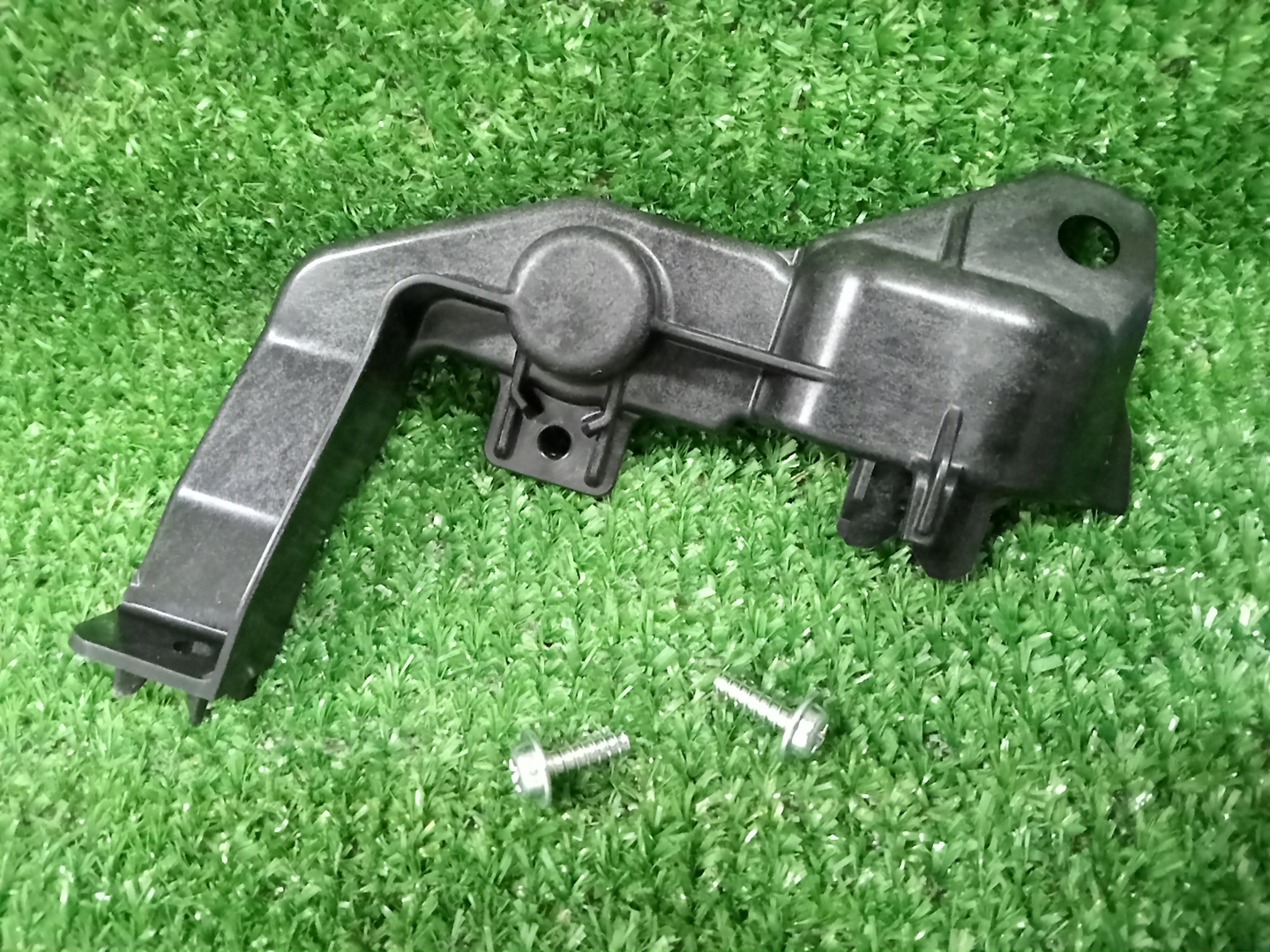 Крепление фары левое TOYOTA CROWN AZSH35 81194-30140 2 ракурс