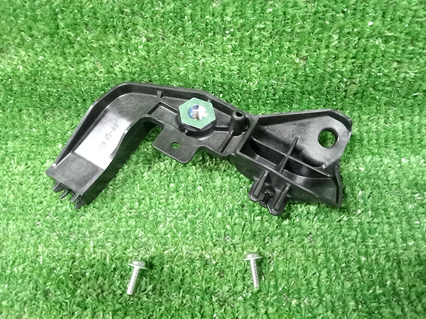 Крепление фары правое TOYOTA CROWN AZSH35 81193-30140 2 ракурс