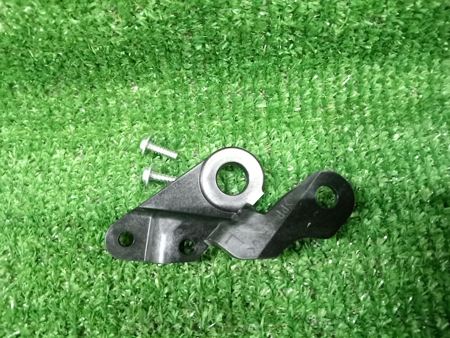 Крепление фары левое TOYOTA PRIUS ZVW51 81194-47130 2 ракурс