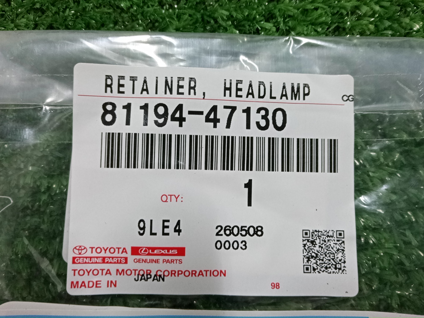 Крепление фары левое TOYOTA PRIUS ZVW51 81194-47130 3 ракурс