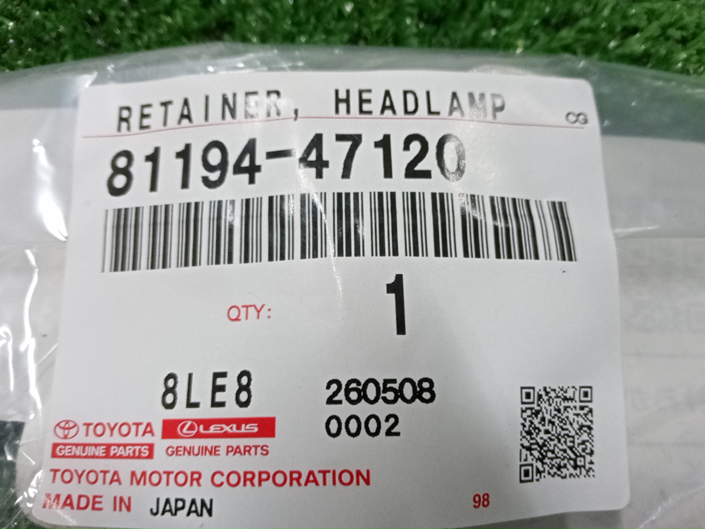 Крепление фары левое TOYOTA PRIUS ZVW51 81194-47120 3 ракурс