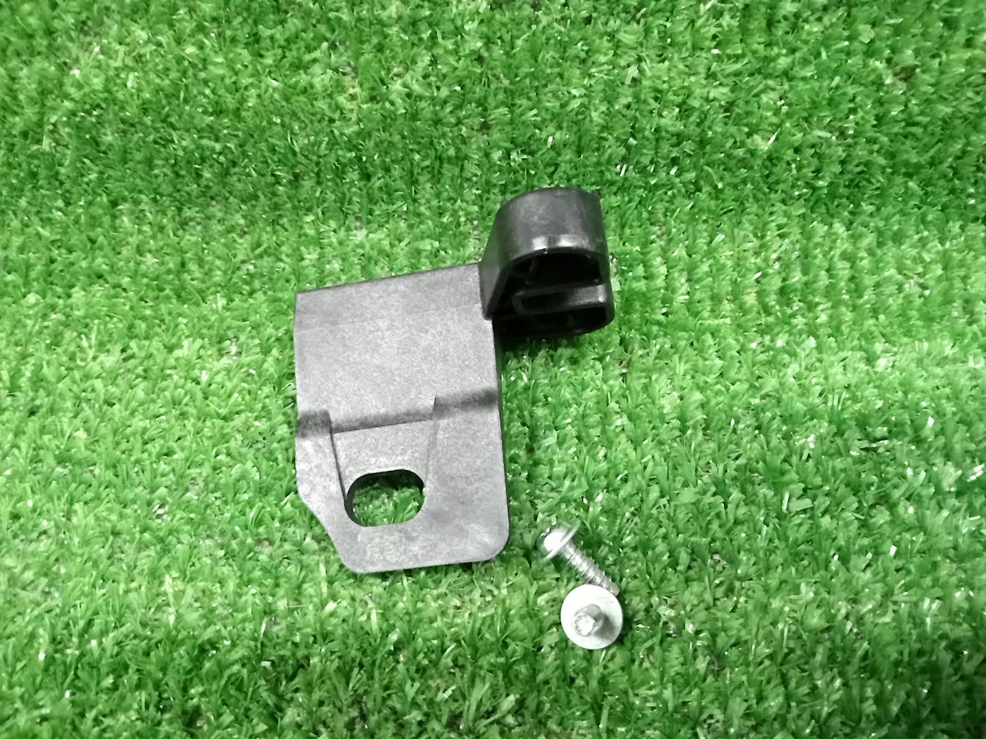 Крепление фары правое TOYOTA PRIUS ZVW51 81193-47120 2 ракурс