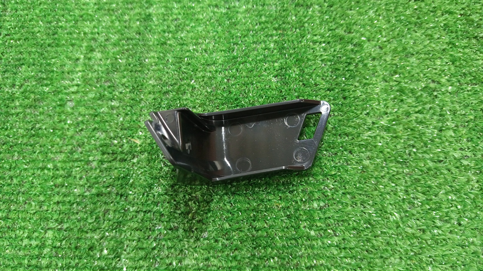 Крепление фары левое переднее TOYOTA HARRIER ZSU60W 81156-48E30 2 ракурс