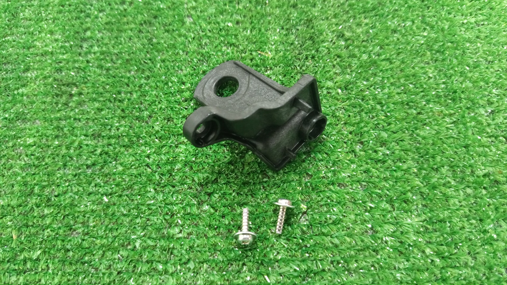 Крепление фары правое LEXUS LX600 VJA310W 81193-60230 1 ракурс
