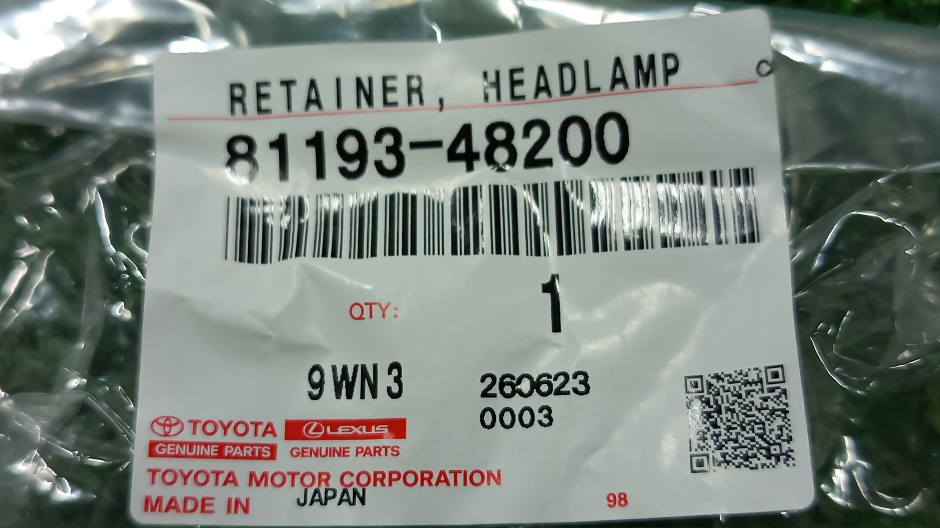 Крепление фары правое LEXUS RX350 TALA10 81193-48200 4 ракурс