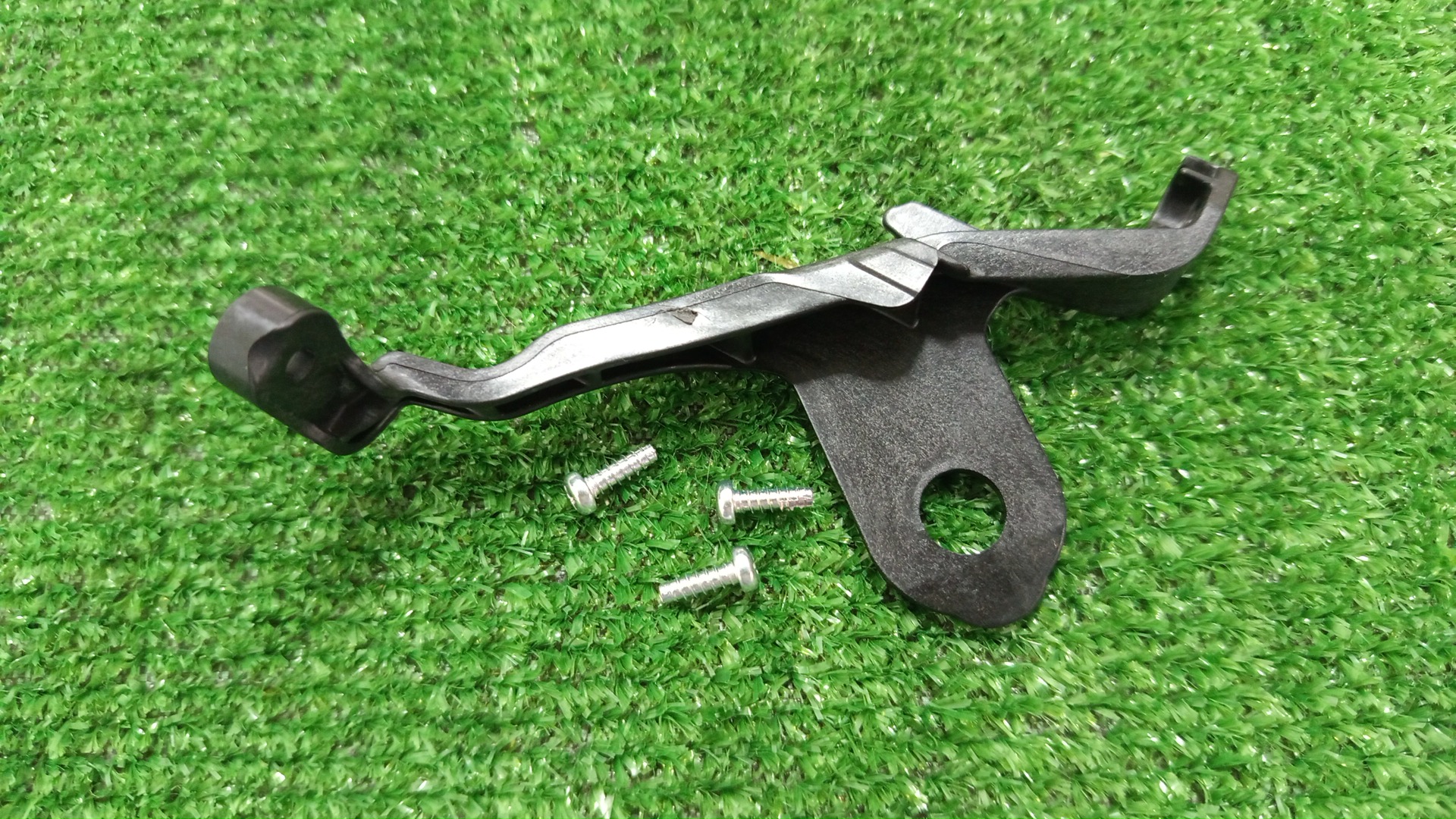 Крепление фары левое TOYOTA HARRIER ASU60W 81194-48140 1 ракурс