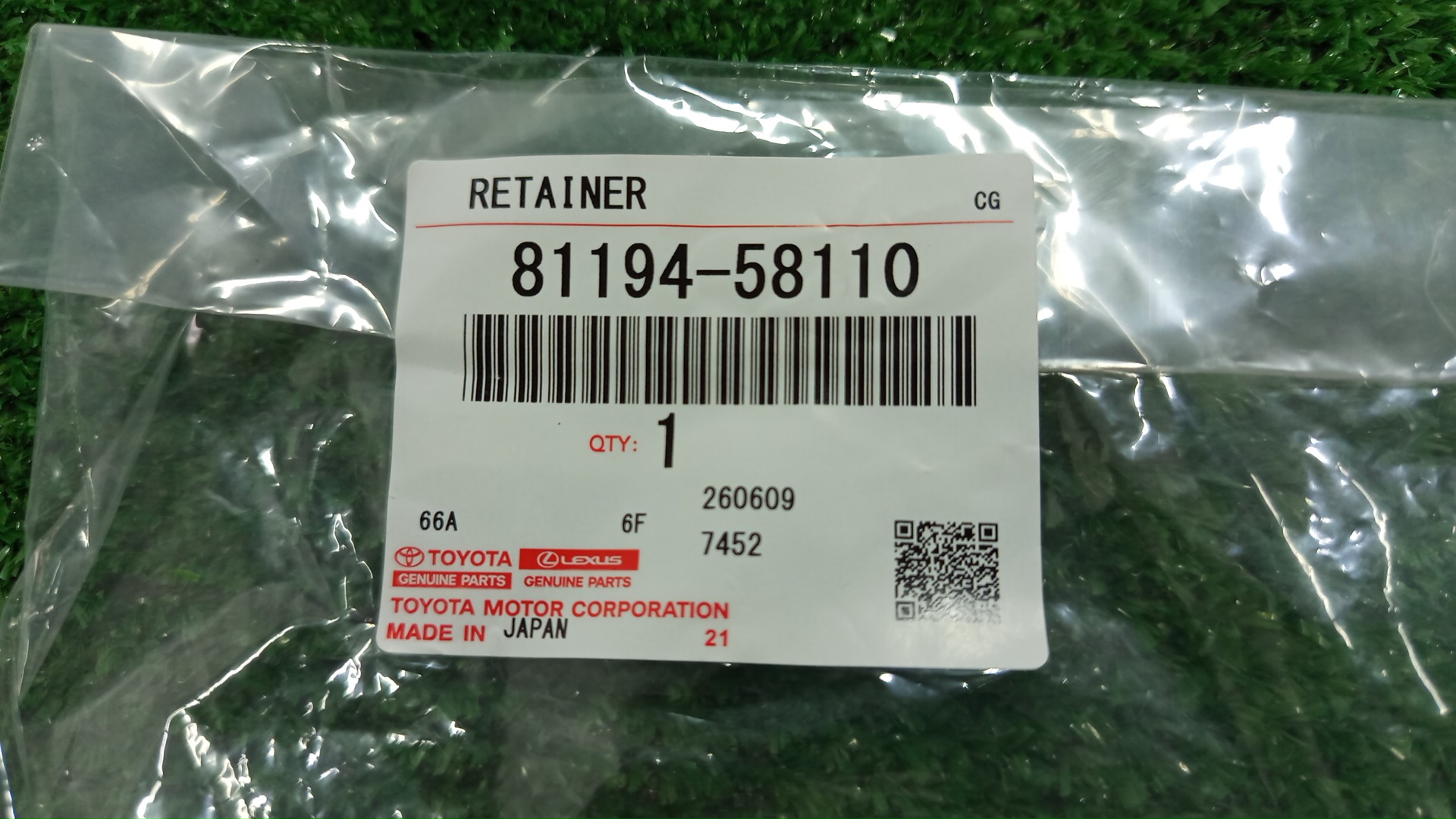 Крепление фары левое TOYOTA ALPHARD AGH30W 81194-58110 3 ракурс