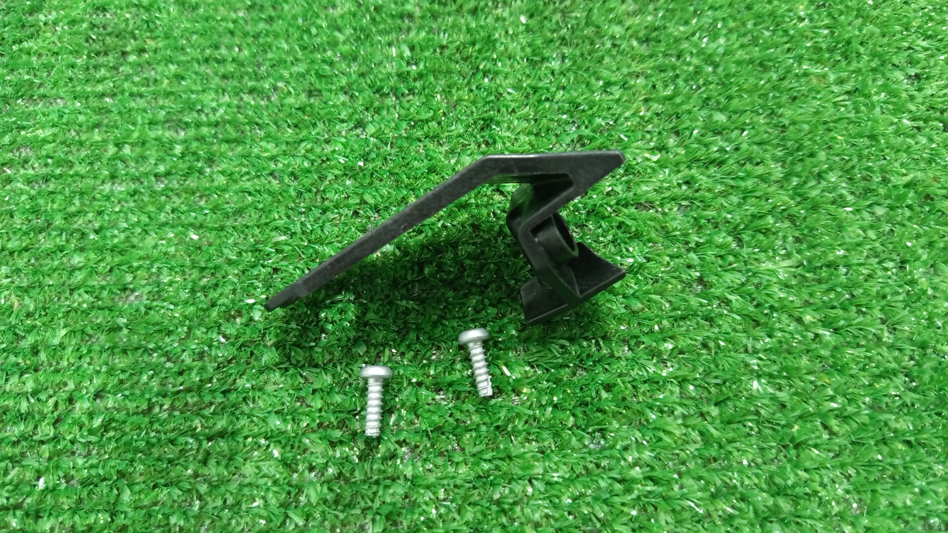 Крепление фары левое TOYOTA COROLLA FIELDER NKE165G 81198-12100 1 ракурс